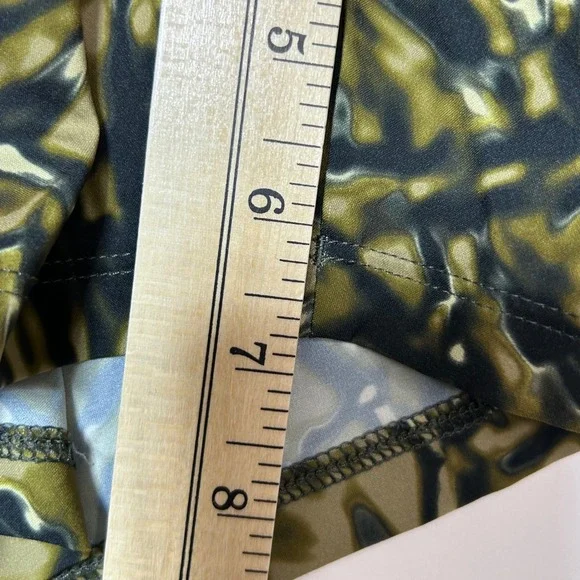 Under Armour Elite Cargo Short Mens L Fitted Black Camo Performance Gym Fitness - Picture 6 of 7